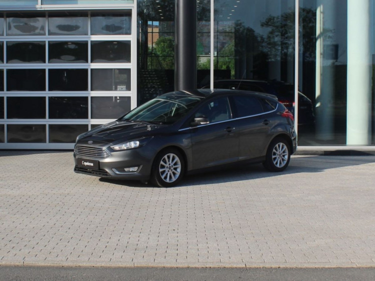 Ford Focus чёрный,  1.6 AMT (125 л.с.)