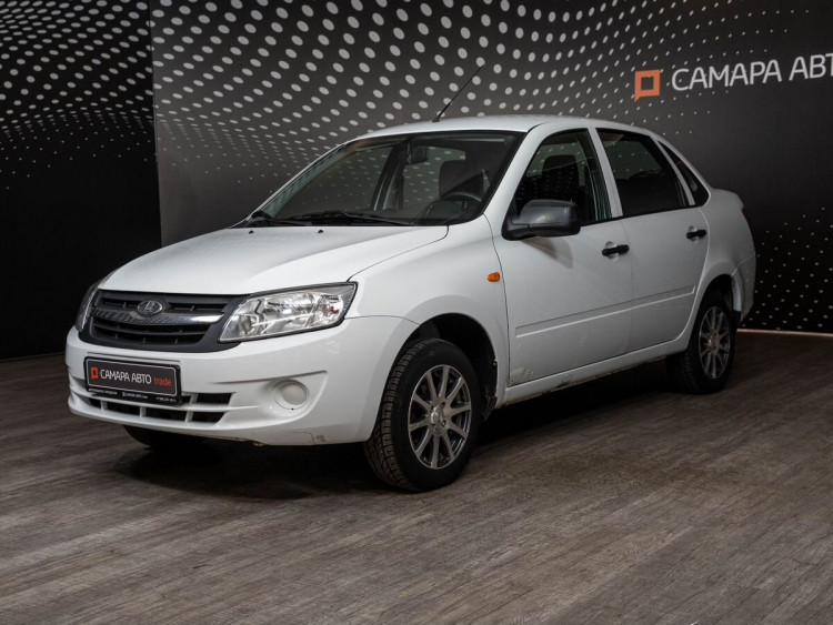 Lada (ВАЗ) Granta белый,  1.6 MT (87 л.с.)