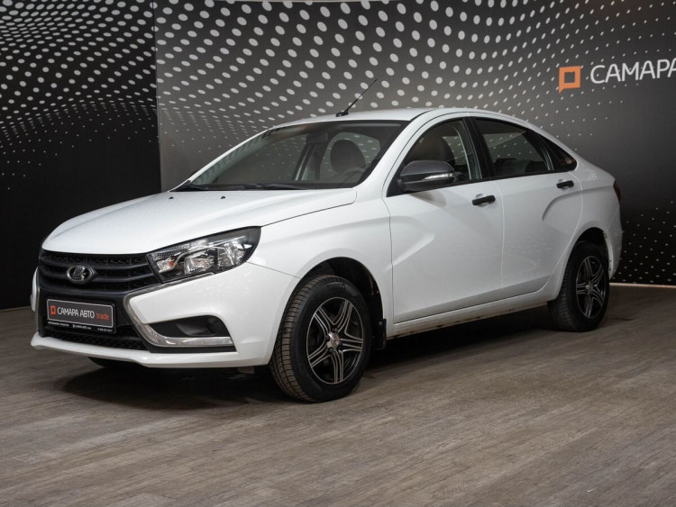 Lada (ВАЗ) Vesta белый,  1.6 MT (106 л.с.)