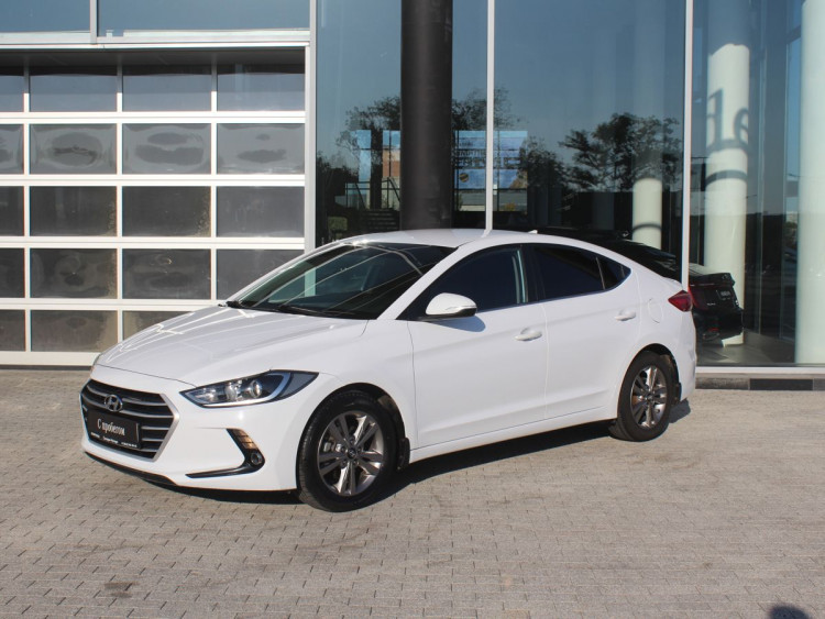 Hyundai Elantra Active white,  1.6 AT (128 л.с.)