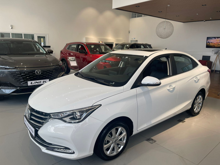 Changan ALSVIN DLX 1.5T DCT (98 л.с.) 