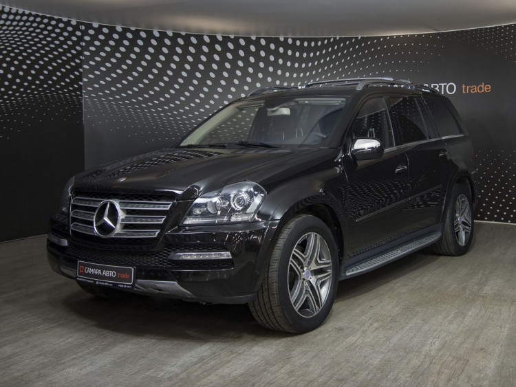 Mercedes-Benz GL-Класс чёрный,  500 5.5 AT (388 л.с.) 4WD