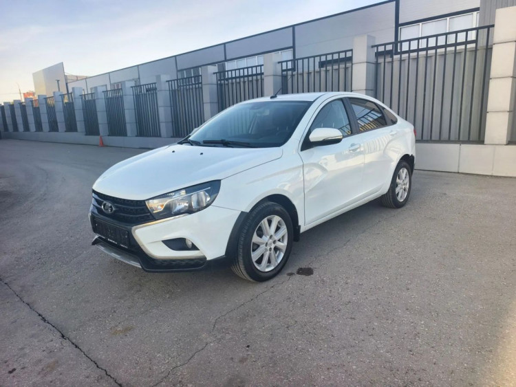 Lada (ВАЗ) Vesta Luxe white,  1.6 CVT (113 л.с.)