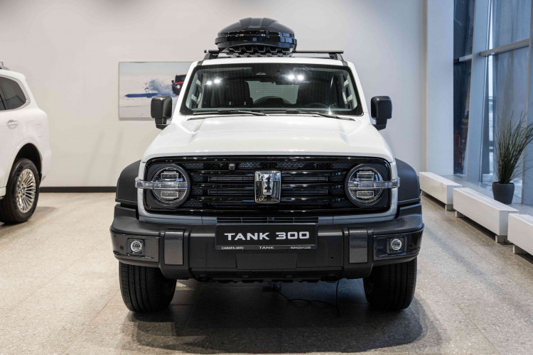 Tank 300 City Premium 2.0 AT 4WD (220 л.с.) 