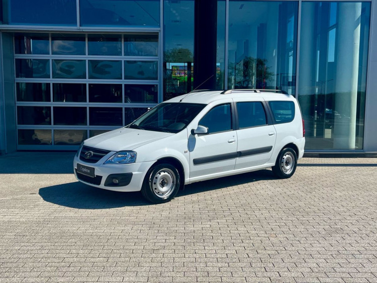 Lada (ВАЗ) Largus Luxe (5 мест) white,  1.6 MT (106 л.с.)
