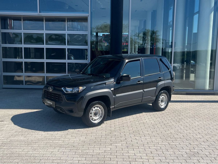 Lada (ВАЗ) Niva Travel Классик'24 black,  1.7 MT (83 л.с.) 4WD