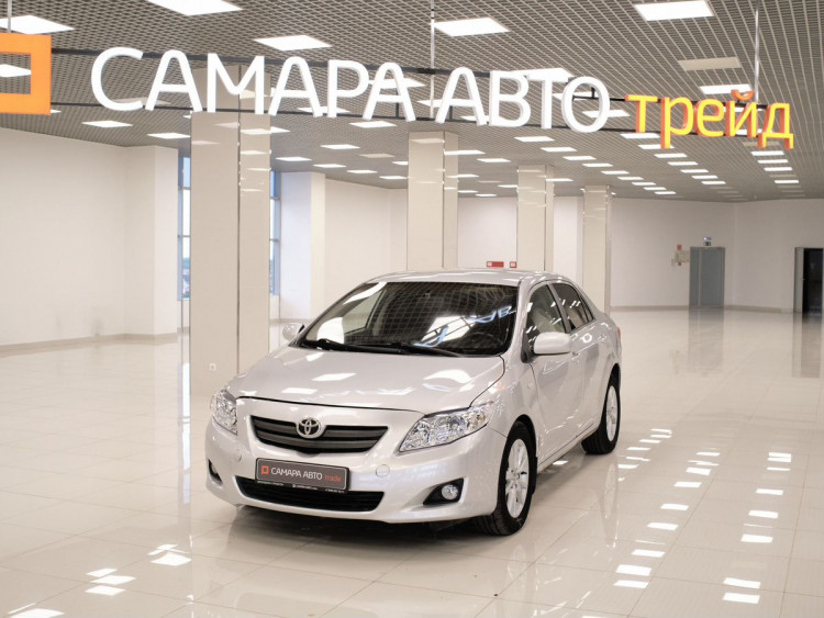 Toyota Corolla Комфорт silver,  1.6 MT (124 л.с.)