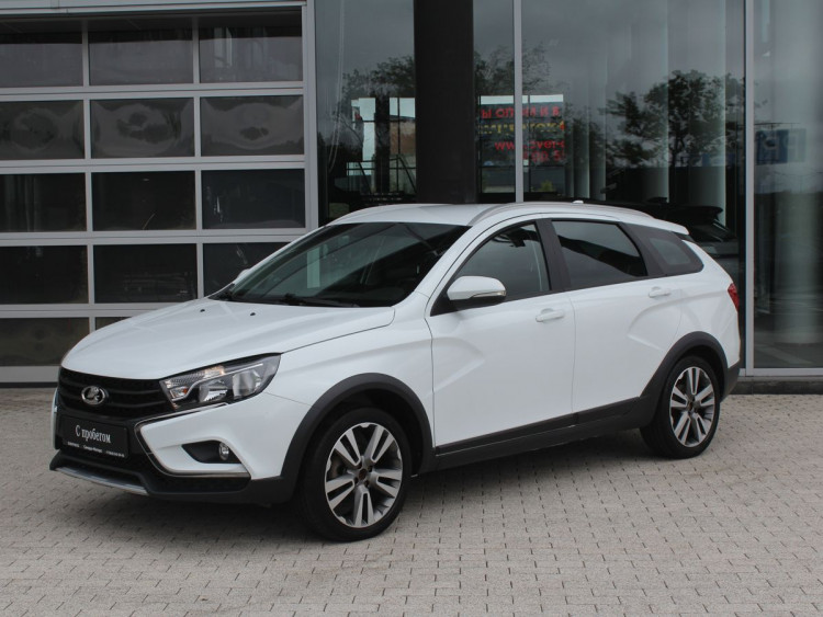 Lada (ВАЗ) Vesta Comfort Winter white,  SW Cross 1.6 MT (106 л.с.)