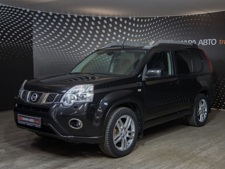 Nissan X-Trail чёрный,  2.0 CVT (141 л.с.) 4WD