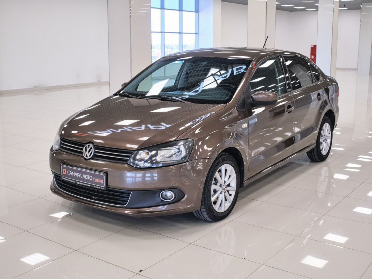 Volkswagen Polo Highline 15-18 brown,  1.6 MT (105 л.с.)