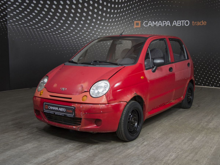 Daewoo Matiz красный,  0.8 MT (52 л.с.)