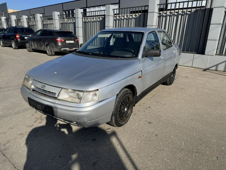Lada (ВАЗ) 2110 silver,  1.5 MT (79 л.с.)