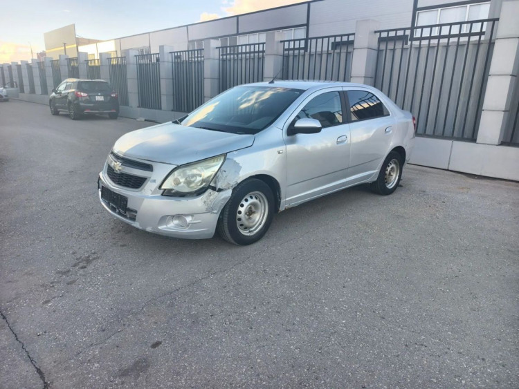 Chevrolet Cobalt LT grey,  1.5 MT (105 л.с.)