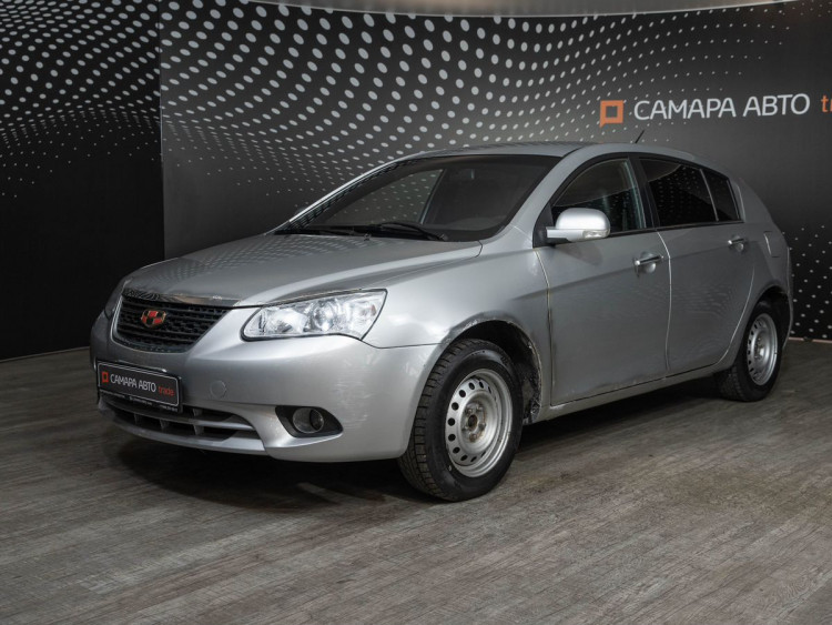 Geely Emgrand EC7 серебряный,  1.5 MT (98 л.с.)