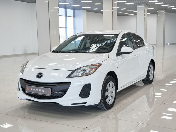 Mazda 3 Touring white,  1.6 MT (105 л.с.)
