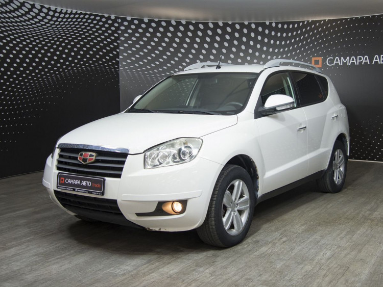 Geely Emgrand белый,  2.0 MT (139 л.с.)