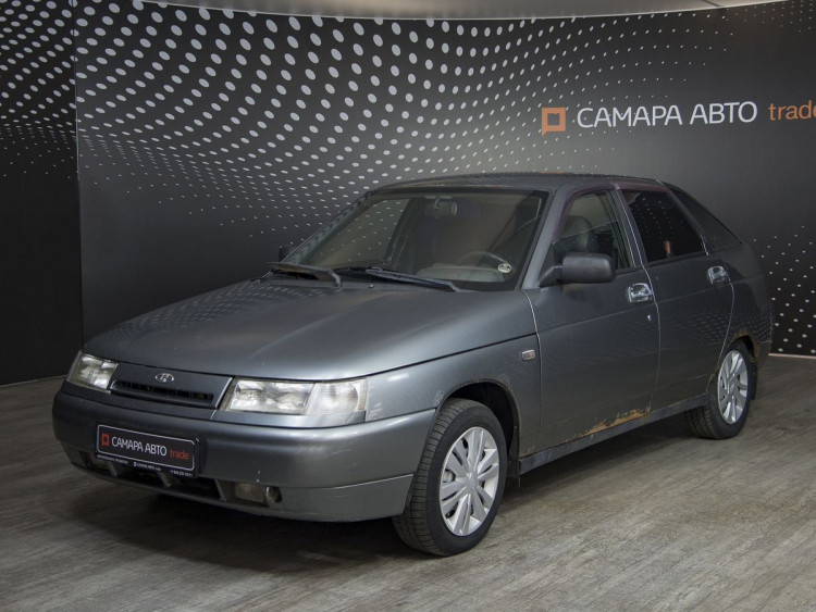 ВАЗ (Lada) 2112 зелёный,  1.5 MT (92 л.с.)